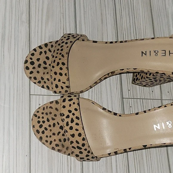 Leopard Pattern Ankle Strap - Picture 4 of 6